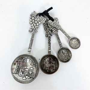Ganz 4 Piece Stainless Steel Measuring Spoons Grapes Wine Bottles